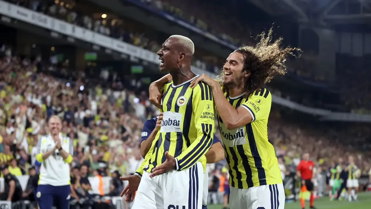 Fenerbahçe’den Şampiyonlar Ligi kadrosunda güncelleme: Muriqi dahil, Kante listede yok