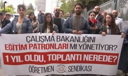 Açlık grevindeki öğretmenlere polis müdahalesi: 8 kişi gözaltına alındı