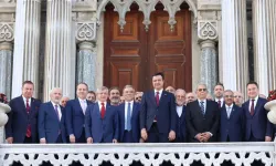D-8 Zirvesinde aynı kare: Abdullah Gül, Davutoğlu, Babacan, Erbakan ve Arıkan