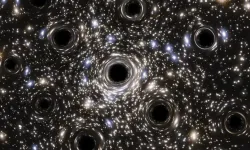Hubble ve James Webb’e meydan okuyan kara delik: 50 milyon Güneş kütlesi