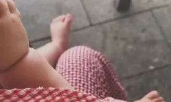 İrem Helvacıoğlu ve kızı Sora’dan iç ısıtan anne-kız pozu