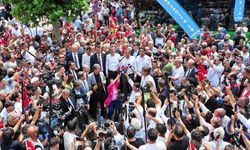 Özgür Özel’den yeni parti planı: “Merkez demokrat” hızlı örgütlenme