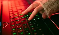 QWERTY’nin Alfabetik Olmama Sebebi: Daktilo Sıkışması