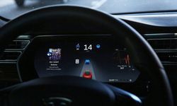 Tesla Oto Pilot Eve Daldı: 76 Yaşındaki Kadın Hayatını Kaybetti