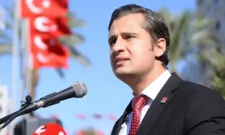 Deniz Yücel, sahte WhatsApp yazışmaları için yargıya başvurdu