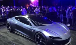 Elon Musk Açıkladı: Tesla Roadster 1 Ekim’de Tanıtılacak