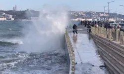 İstanbul Valiliği’nden fırtına ve kuvvetli yağış uyarısı