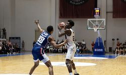Anadolu Efes Bandırma’da galip geldi