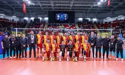 Osman Aşkın Bak’tan Galatasaray erkek voleyboluna tebrik