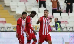 Sivasspor Pendikspor’u 4-1 ile geçti!