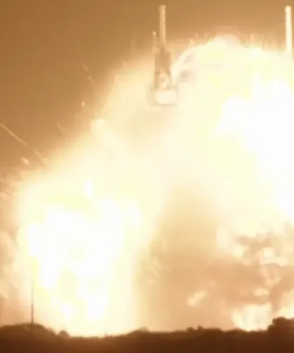 Blue Origin’in New Glenn Patlaması NASA’nın Ay Planlarını Belirsiz Hale Getirdi