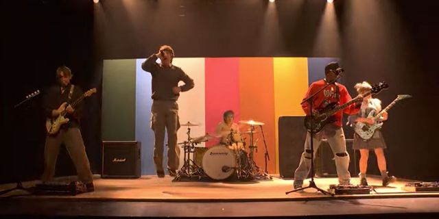Turnstile, SNL’de “Birds” ile sahne aldı; “Never Enough”tan medley gecenin odağındaydı