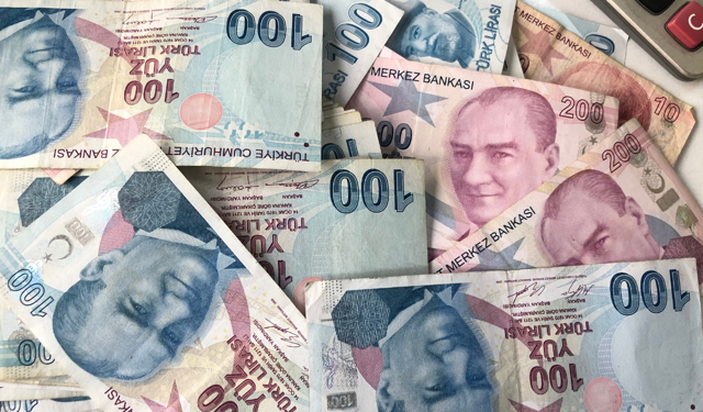 Mevduat faizleri 7 ayın zirvesinde: Kredi maliyetleri yüzde 50’yi aştı