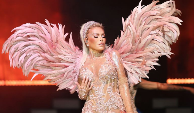 Ajda Pekkan: "Işıkların altında çok yalnızım"