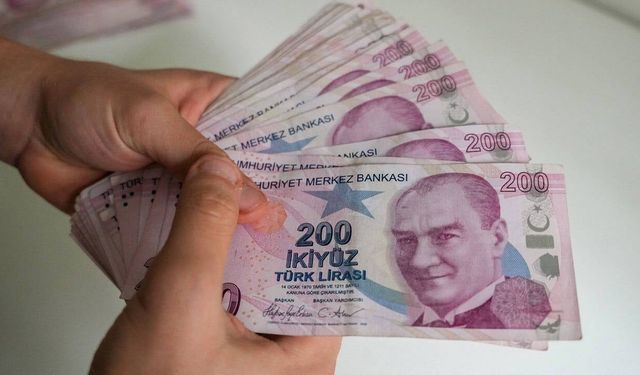 Asgari ücrette erime: Uzmandan yüzde 18-19 ara zam hesabı