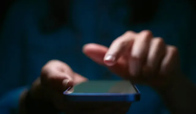 Meta’nın yapay zekâsıyla Instagram hesapları ele geçirildi
