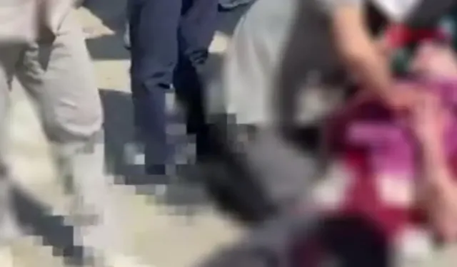 Park yeri tartışması bıçaklı kavgaya döndü: Babaya saldırı, oğula tampon