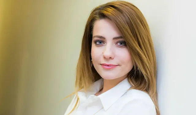 Sera Tokdemir’den Göksel Gencer sözleri: “Uçakta gizli ağladım”