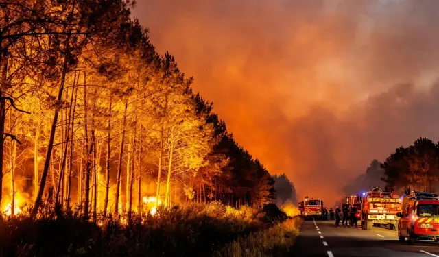 İspanya, Fransa ve İskoçya’da büyük yangın alarmı: 270 bin kişi tahliye