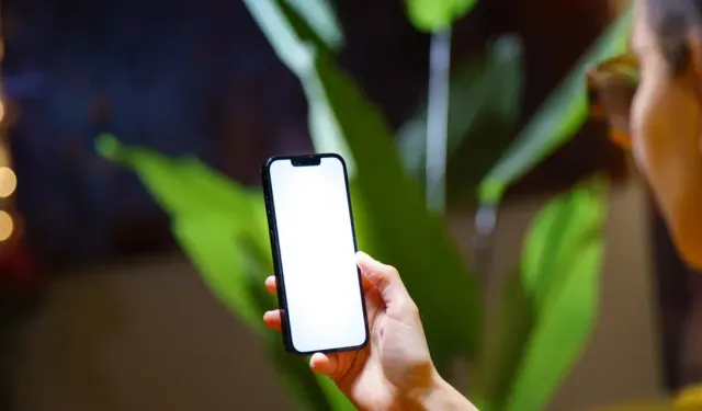 iPhone 18 Pro ve Ultra’da DRAM krizi: Ön sipariş saniyeler içinde tükenebilir