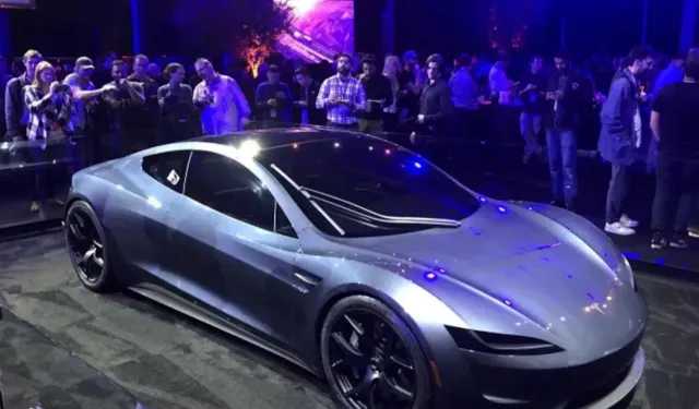 Elon Musk Açıkladı: Tesla Roadster 1 Ekim’de Tanıtılacak