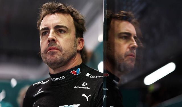 Fernando Alonso Koleksiyonuna Krom Kaplamalı Bugatti Veyron Grand Sport’u Ekledi