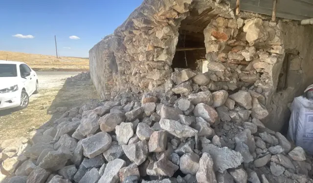 Şanlıurfa’da 5,4’lük deprem Karaköprü’de hasar bıraktı