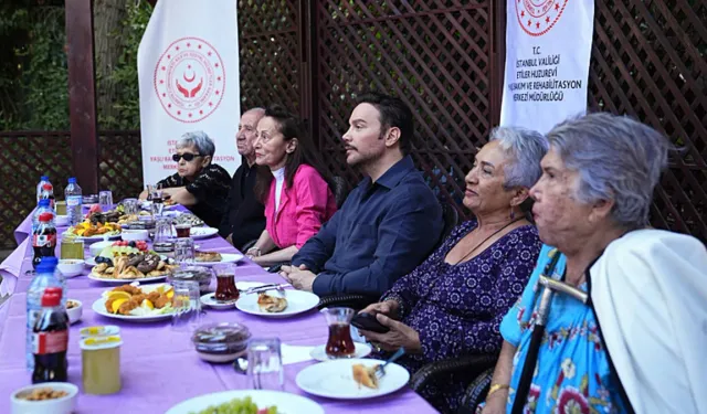 Sinan Akçıl, “İyilik Var” kapsamında Etiler Huzurevi’ni ziyaret etti