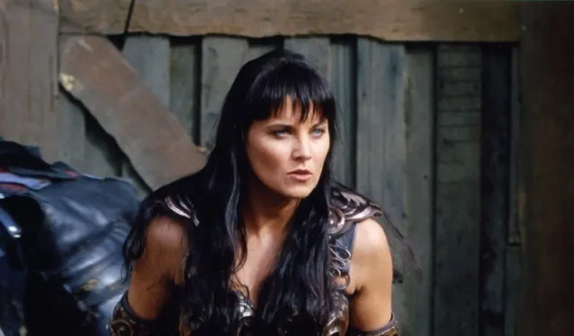 Zeyna’nın Savaşçı Güzeli Lucy Lawless 58 Yaşında Dikkat Çekti