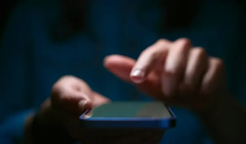 Meta’nın yapay zekâsıyla Instagram hesapları ele geçirildi