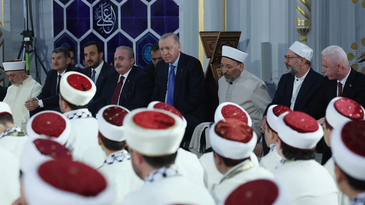 Erdoğan Icazet Törenine Katıldı! Atatürk’ü Hedef Alan Demirkan Da Oradaydı (1)