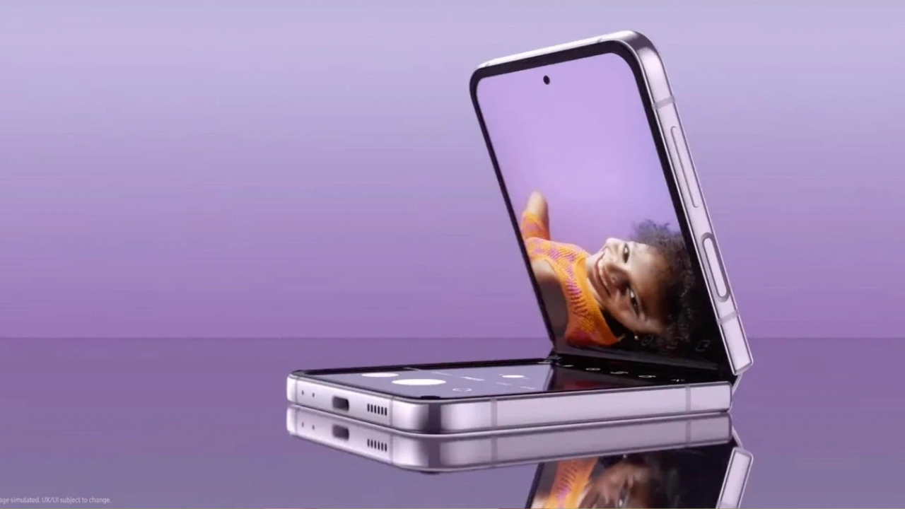 Samsung Galaxy Z Flip 8 Daha Hafif Ve Daha Güçlü Olacak