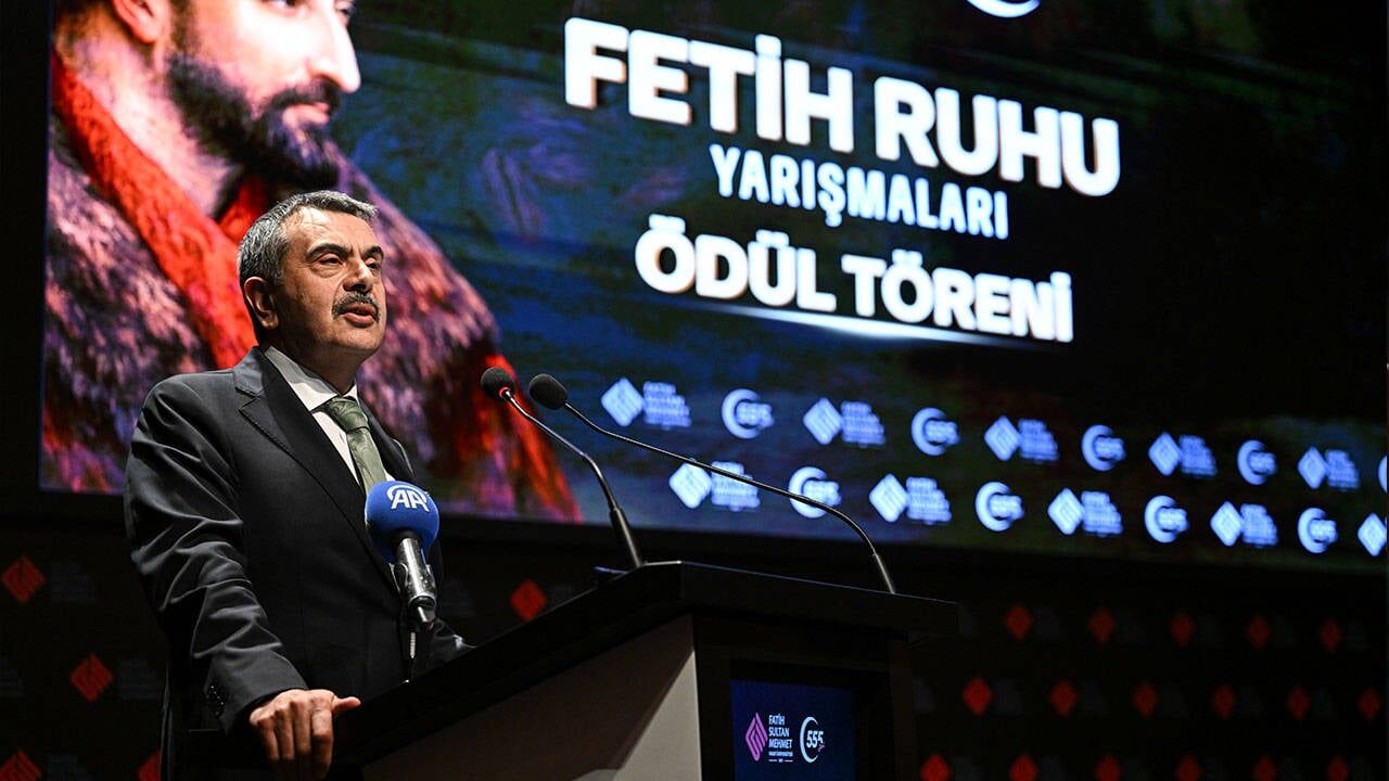 Yusuf Tekin’den Laik Eğitime “Fetih” Kılıfı