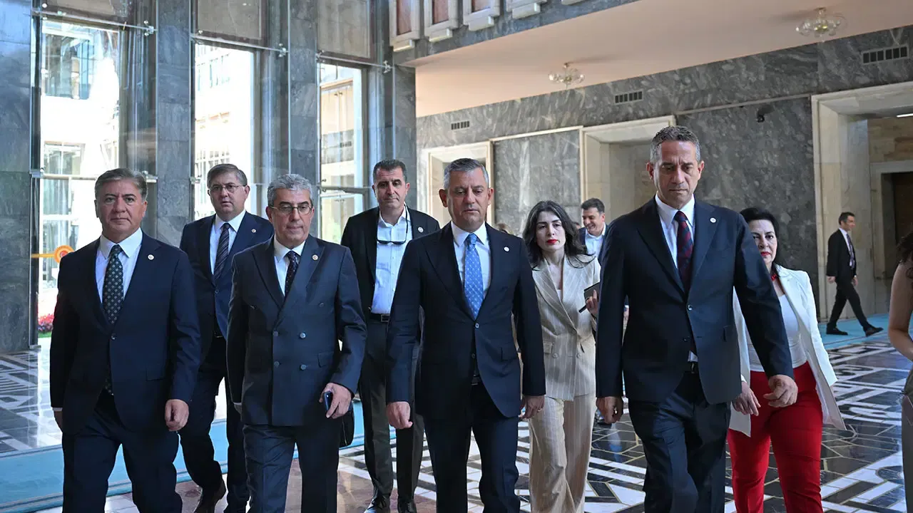 CHP’den Meclis hamlesi: Yeni Partinin oda ve koridorları istendi