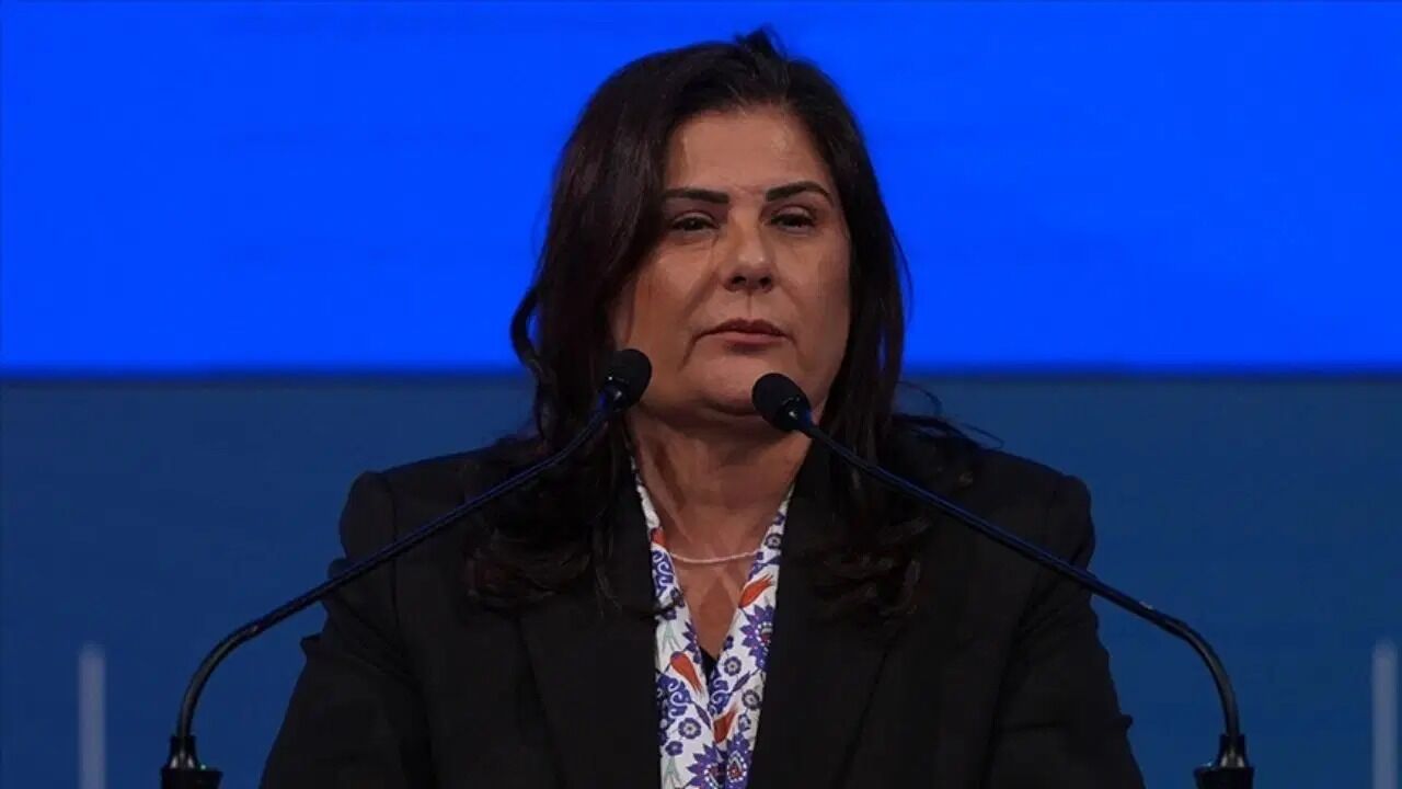 Aydın’da Son Anket: AKP’nin Oy Oranı Düşüşte, Özlem Çerçioğlu’nun Geçişi Tartışma Yarattı