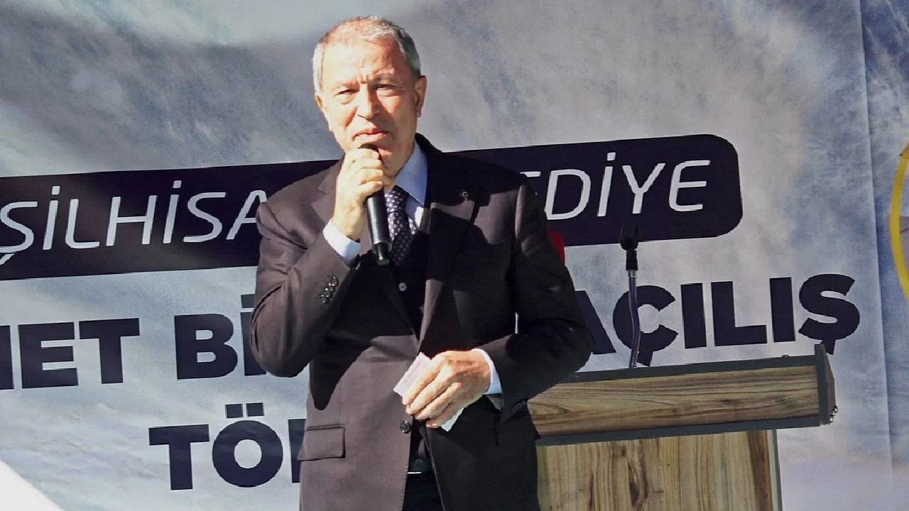 Hulusi Akar: Problemlerimiz yok mu? Var